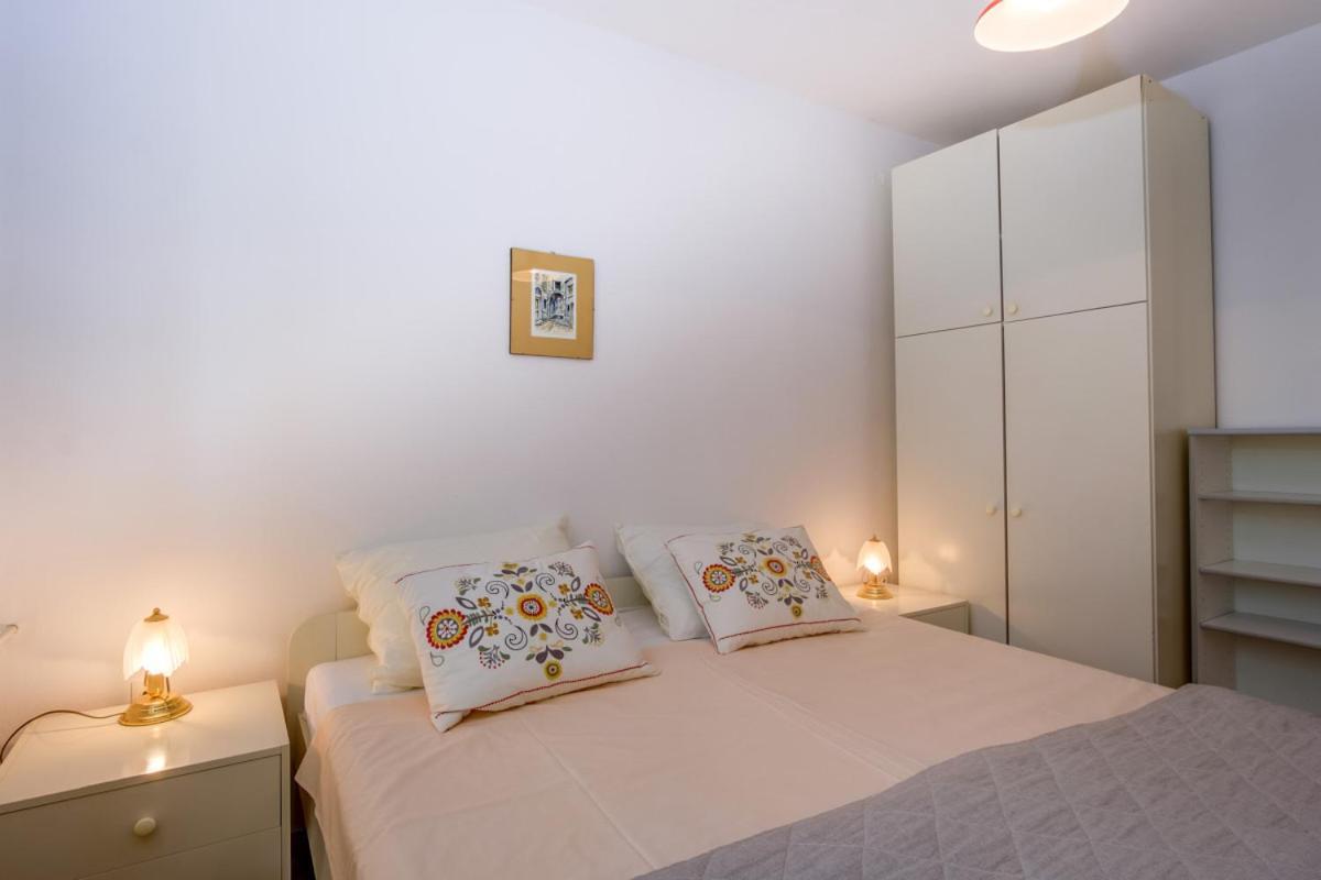 וולי לוסיניי Apartmani Nadalina מראה חיצוני תמונה